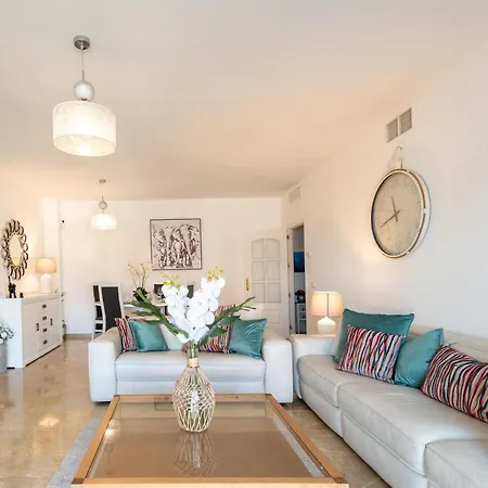 Marina De La Duquesa Apartman *